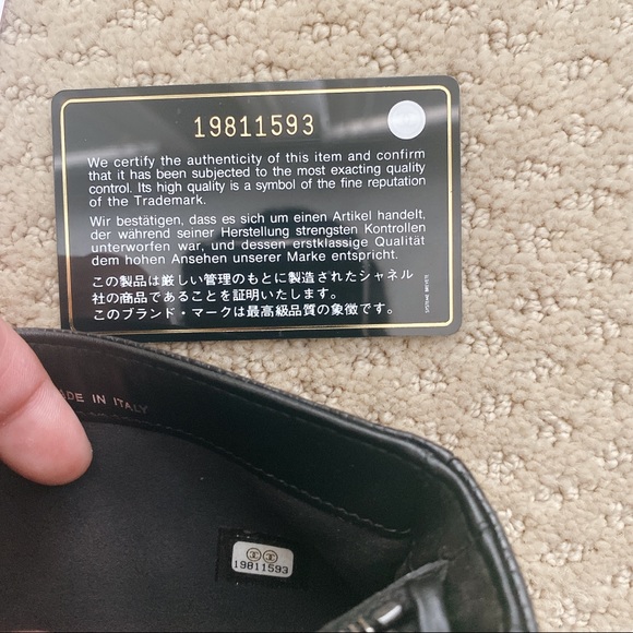 ⭐️RARE⭐️ Chanel Caviar Mini Boy Clutch - Picture 5 of 11